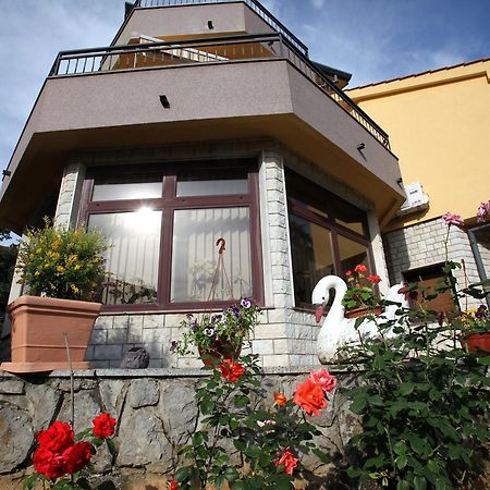马瑞加住宿加早餐旅馆 里耶卡 外观 照片